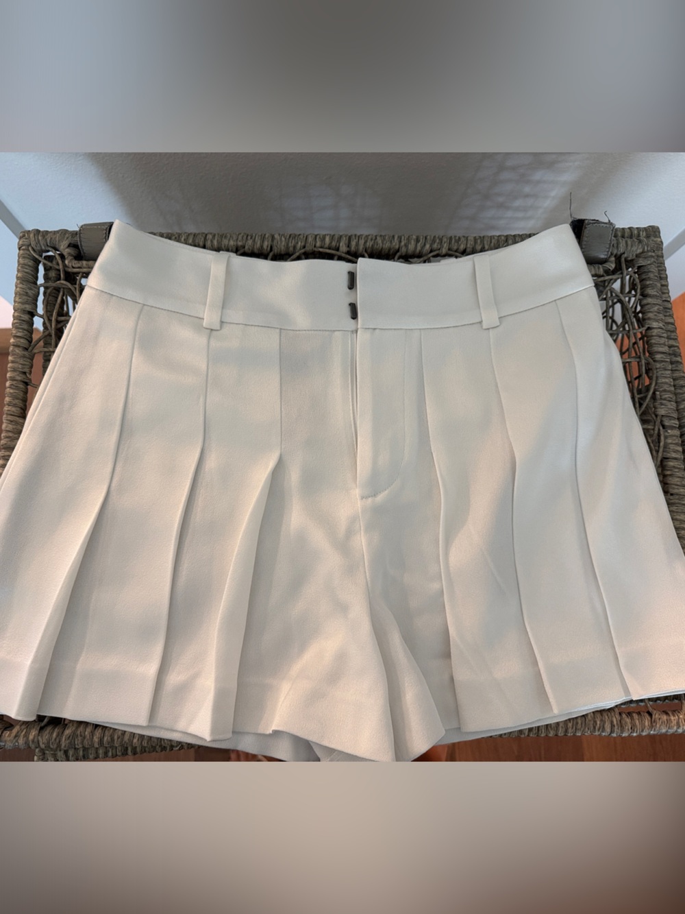 Alice + Olivia Cream Pleated Mini Skort